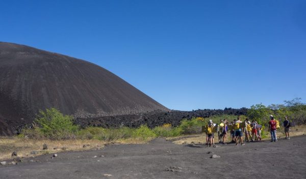 Vulkaanboarden Op De Cerro Negro In Nicaragua