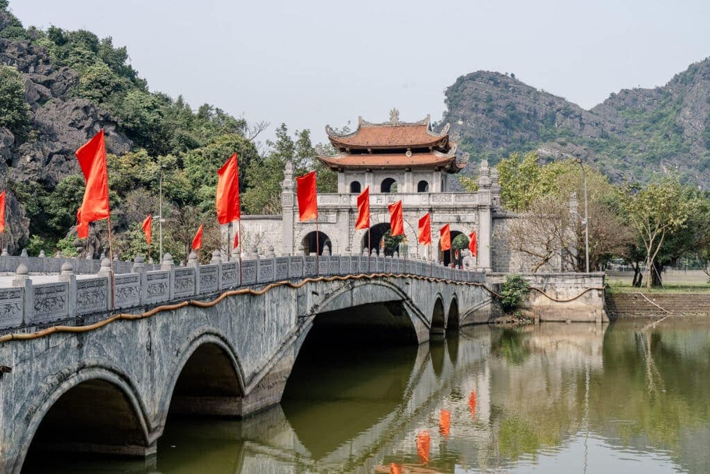 Hoa Lu Ninh Binh