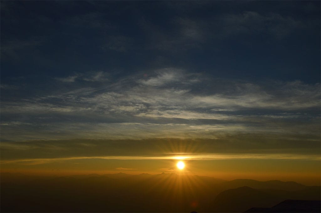adams peak sunrise