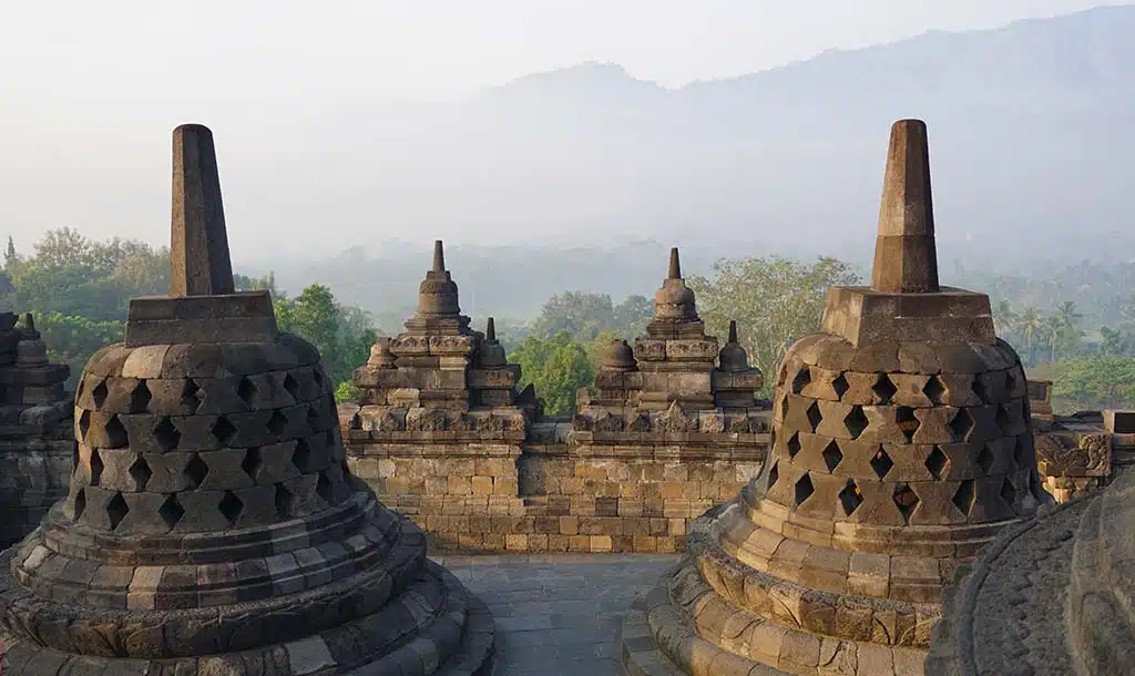 Zonsopkomst bij de Borobudur tempel in Yogyakarta op Java in Indonesië