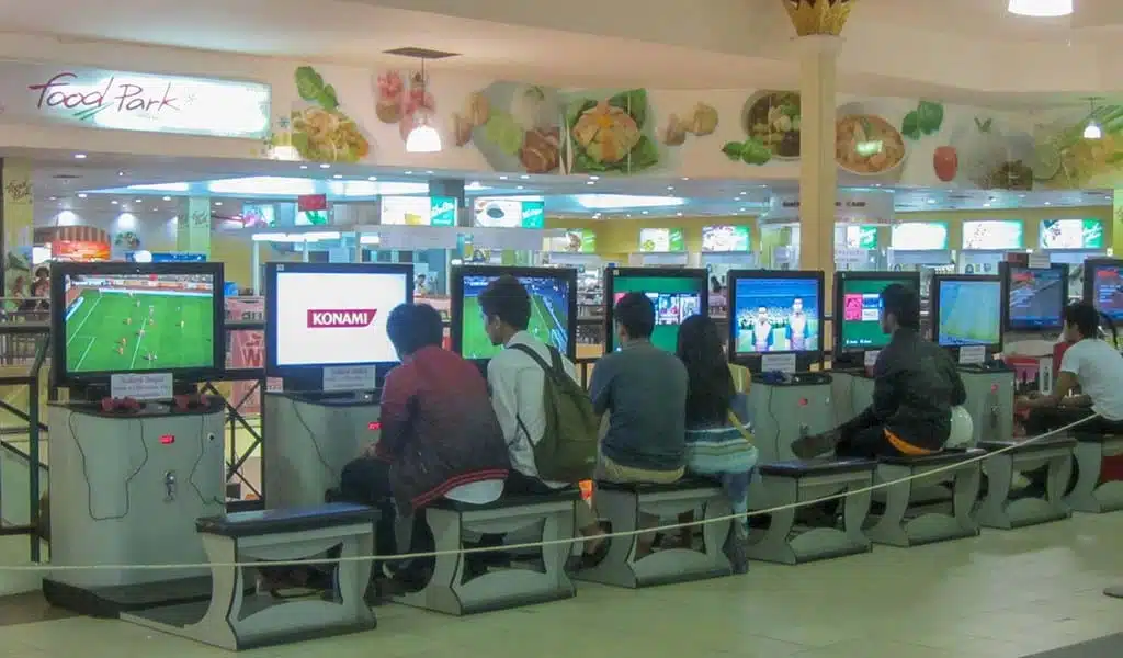 Gaming in Ayutthaya