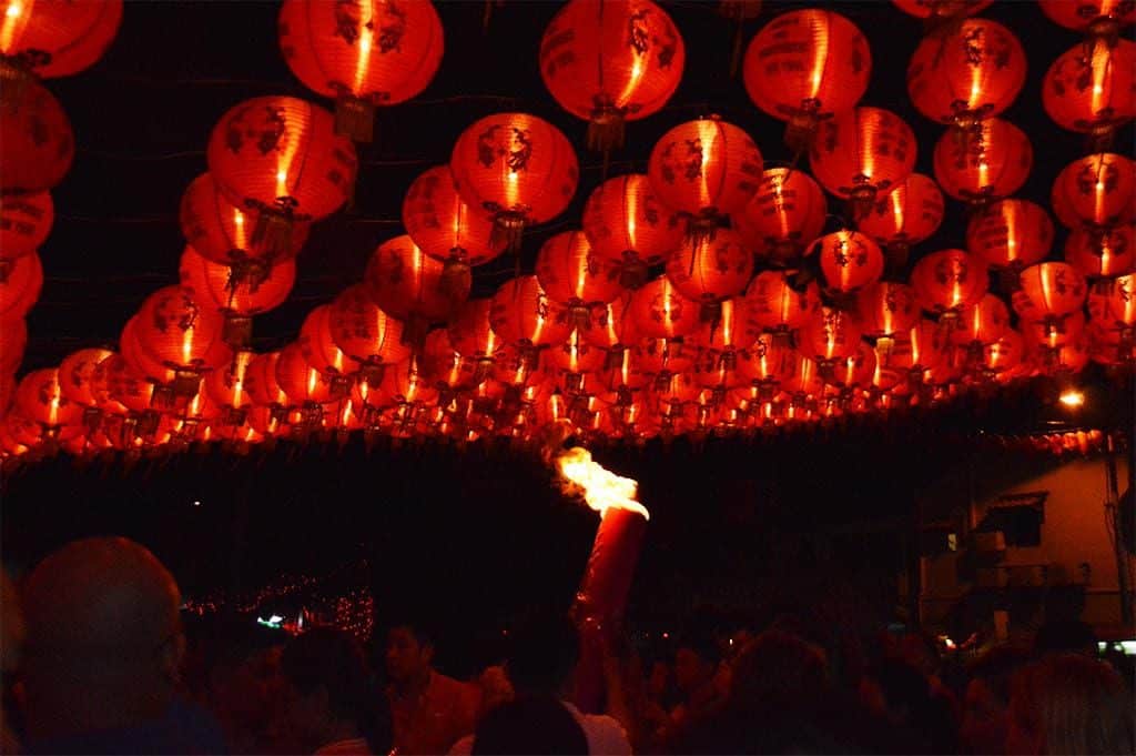 rode lampionnen met chinees nieuwjaar