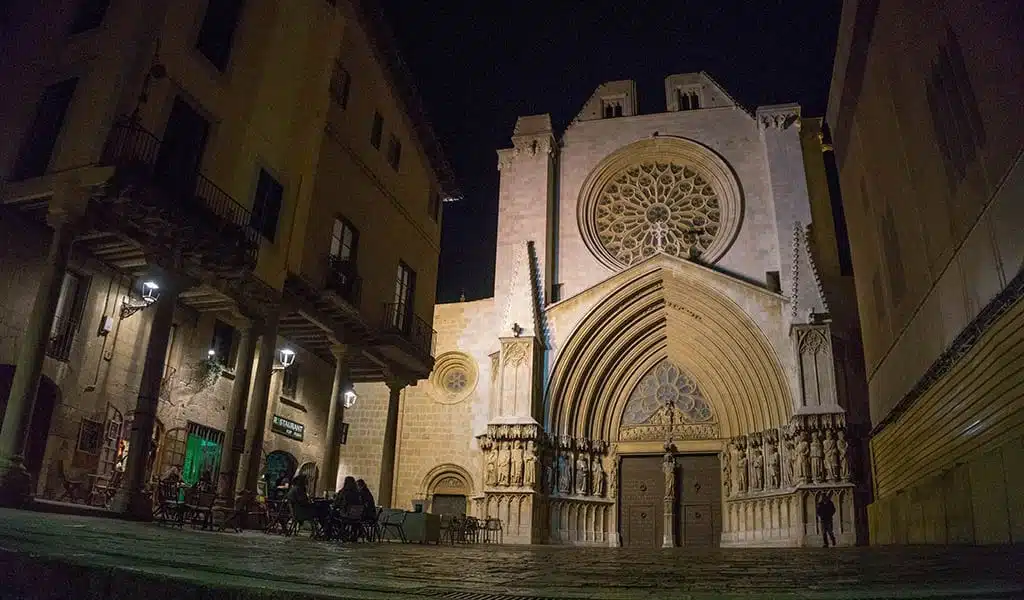 Kathedraal Tarragona in de avond