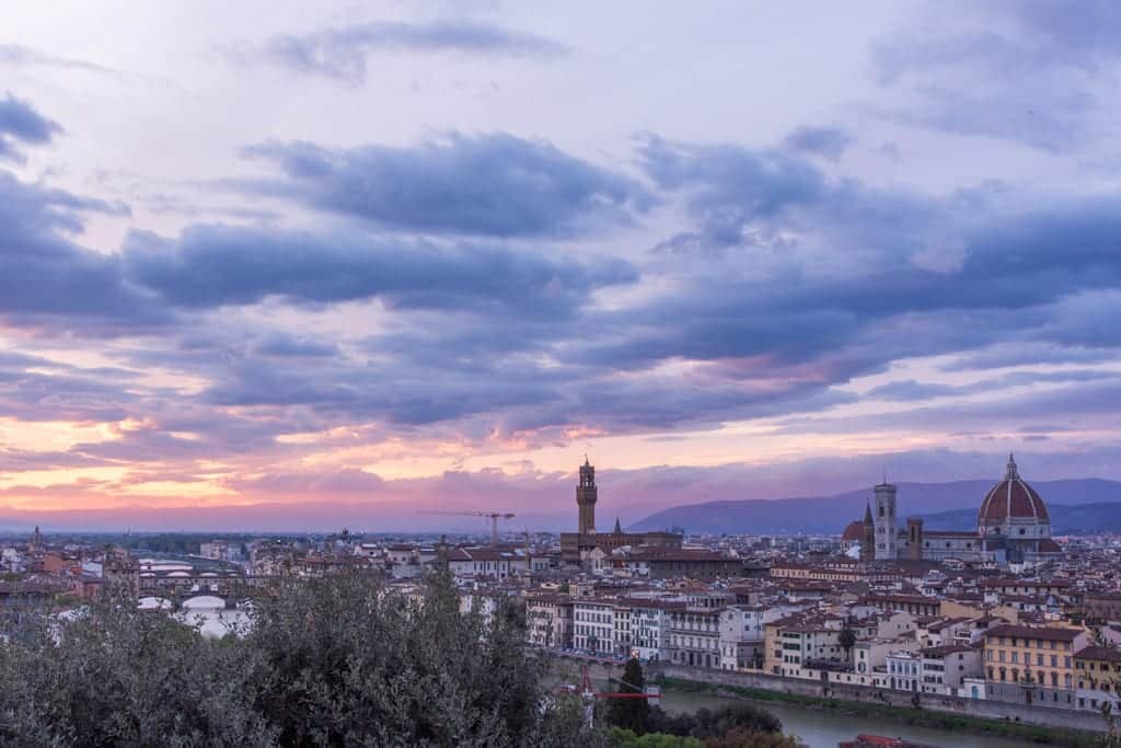 Zonsondergang over Florence