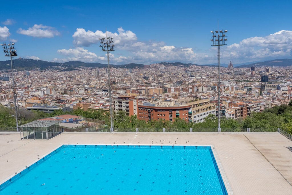Doen in Barcelona - SALTS Montjuïc zwembad