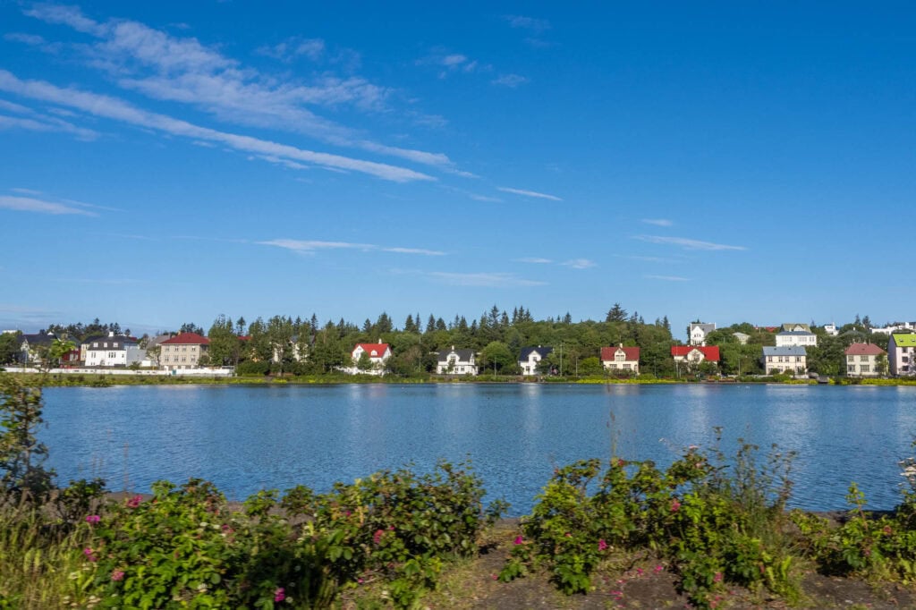 Doen in Reykjavik - Tjörnin meer