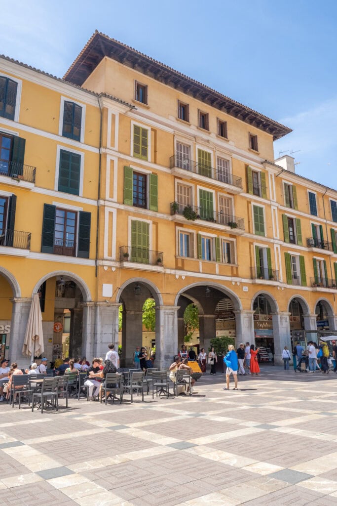 Doen in Palma de Mallorca - Plaza Mayor - Placa Major