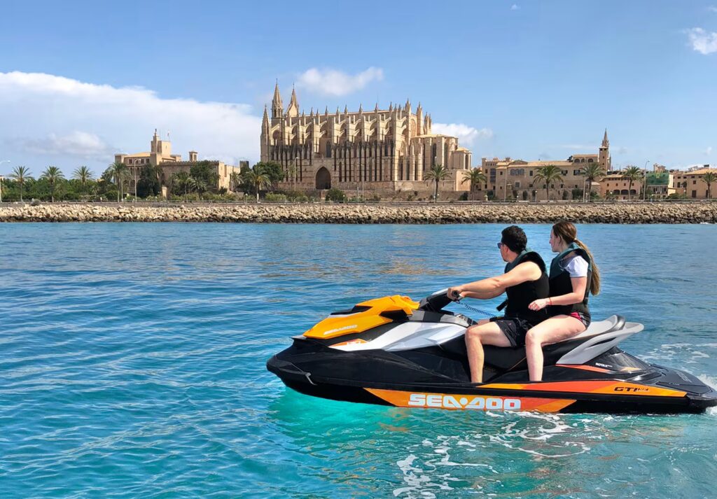 Jetski kathedraal Palma de Mallorca