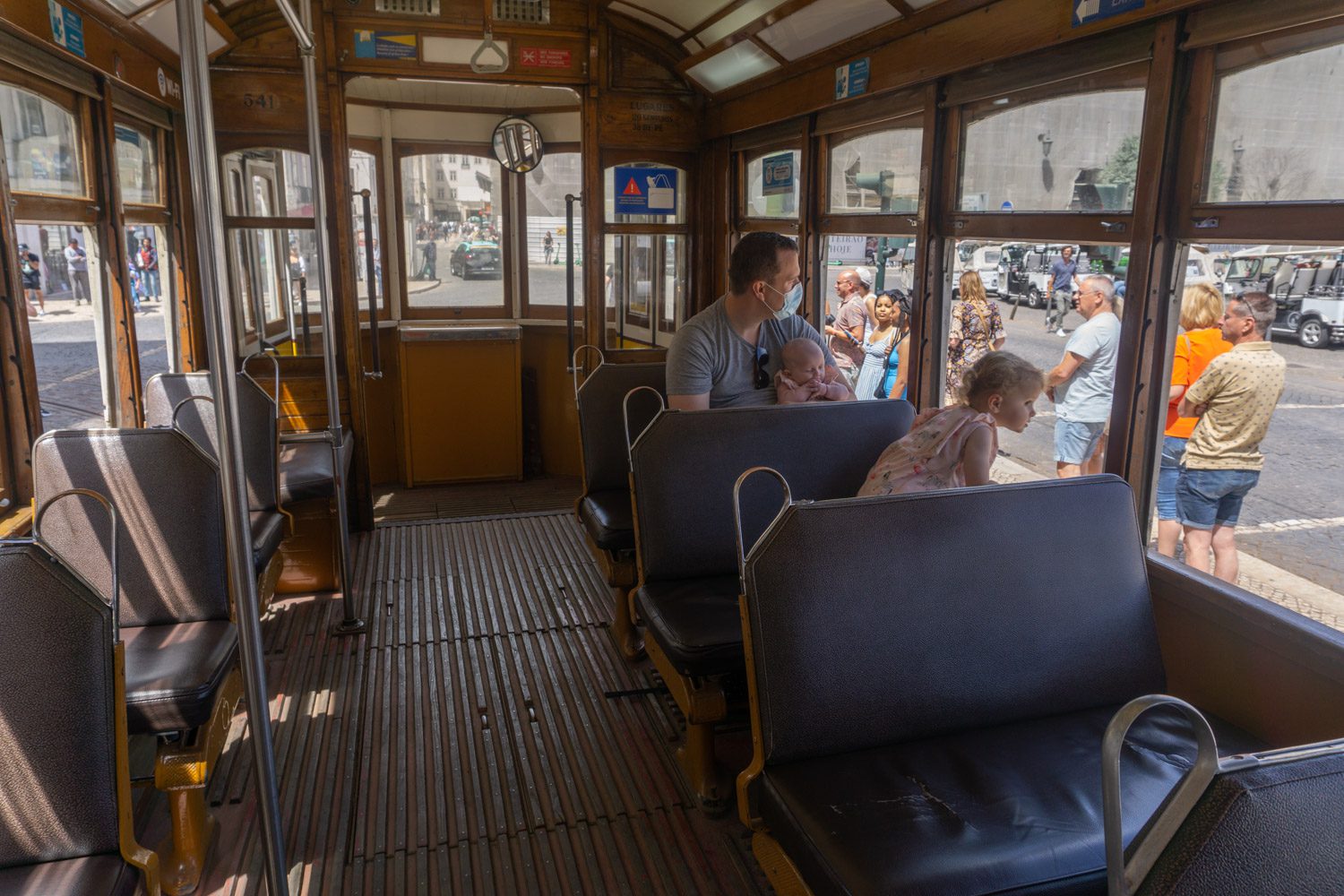 Tram 12 in Lissabon