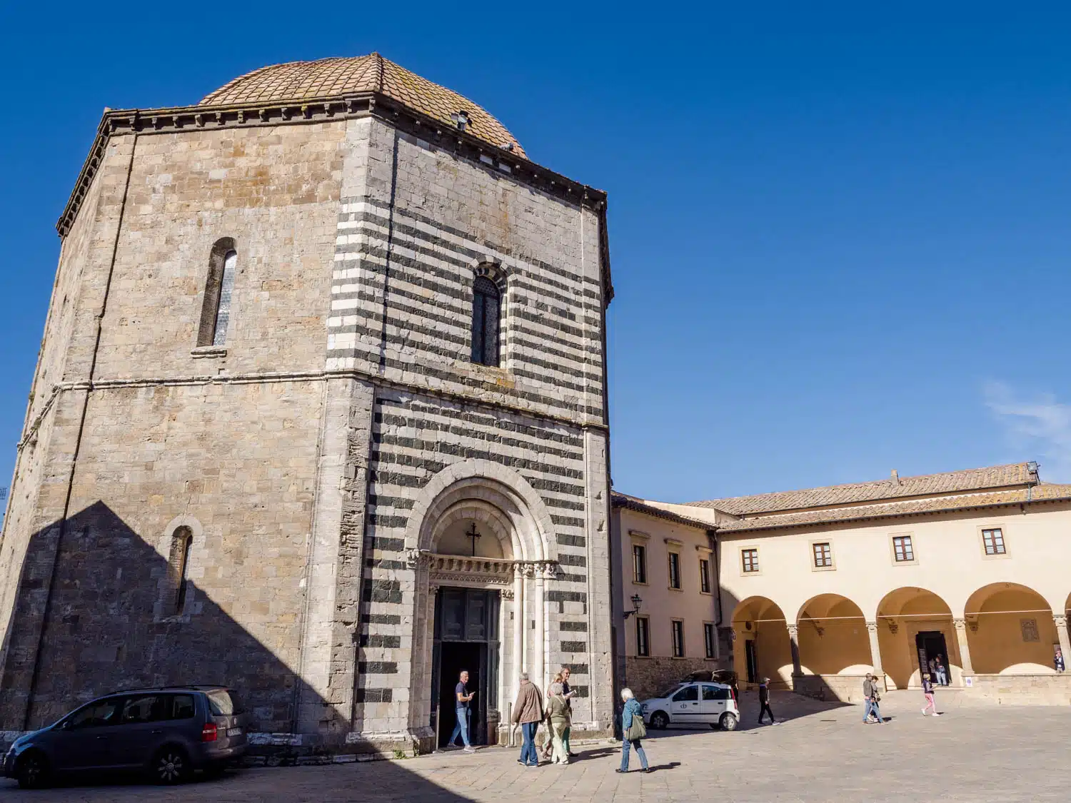 Doen in Volterra - Battistero San Giovanni