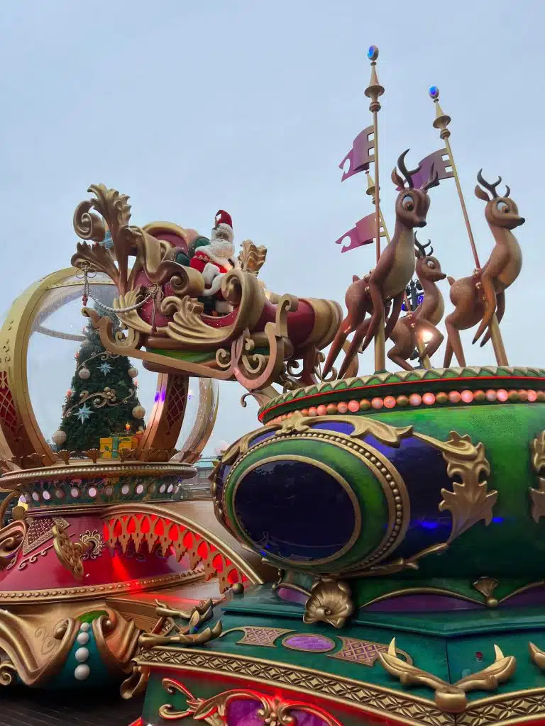 Kerstman kerstparade - Disneyland Parijs