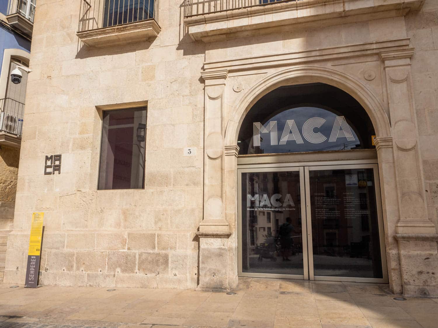 Doen in Alicante - MACA museum