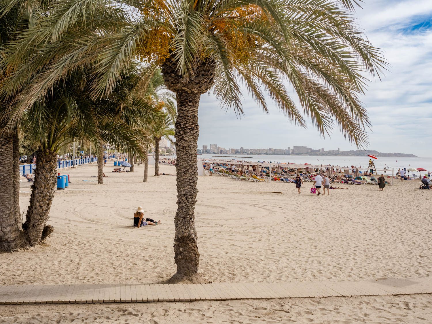 Doen in Alicante - Playa del Postiguet