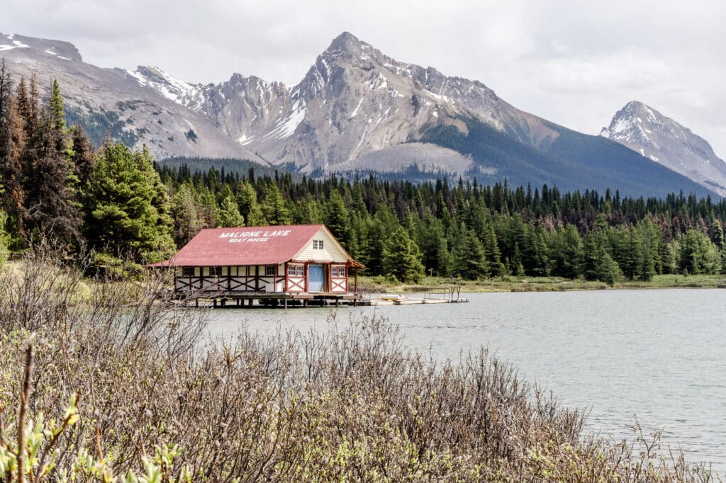 Maligne Lake