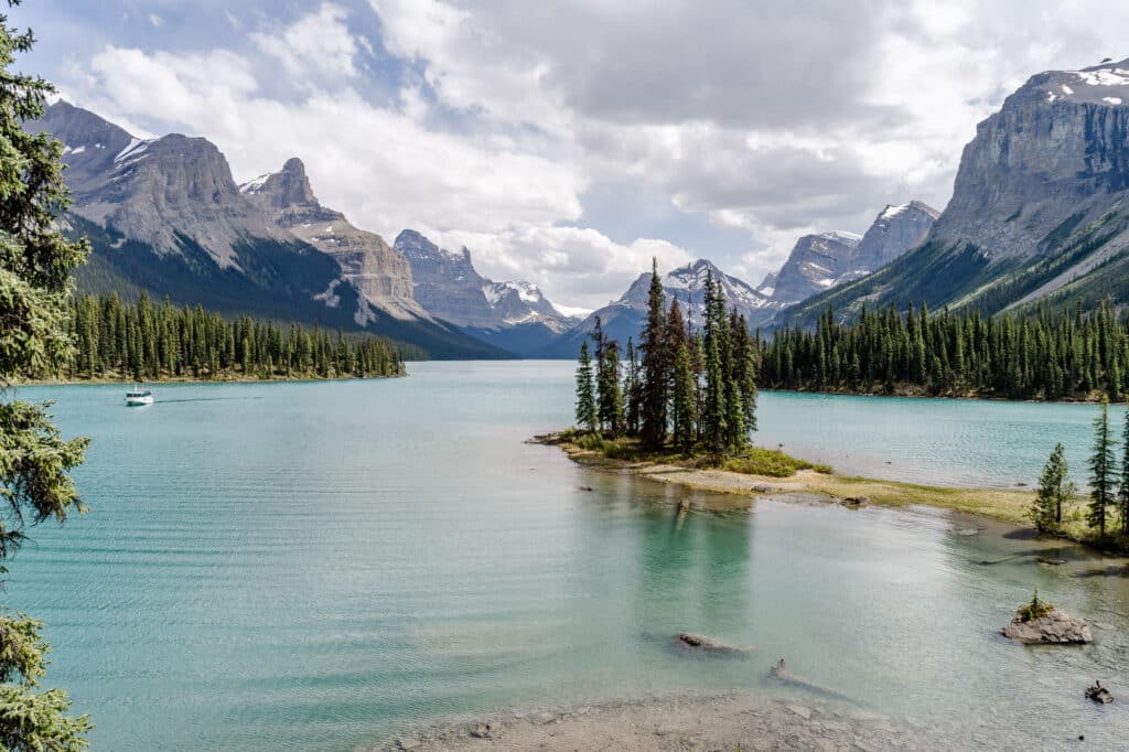 Maligne Lake