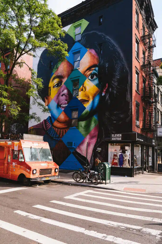 Doen in Brooklyn, New York - Graffiti street art Bushwick