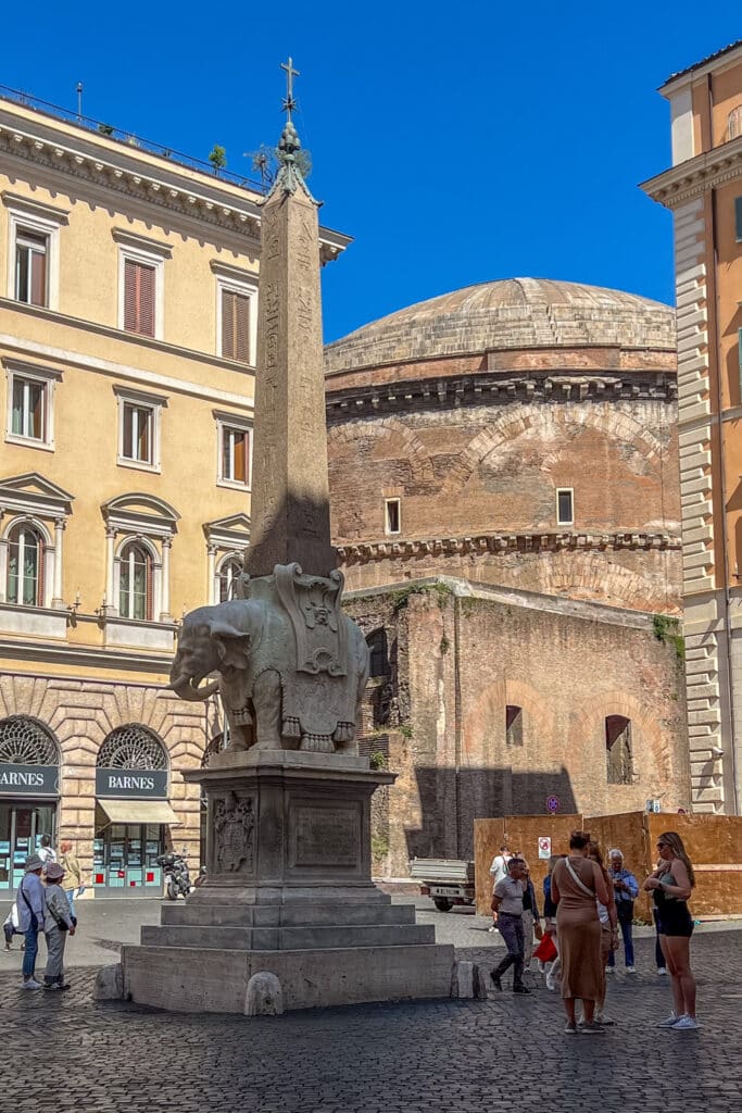 Wat te doen in Rome - Piazza della Minerva