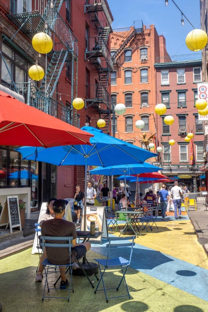 Chinatown New York - Doyers Street