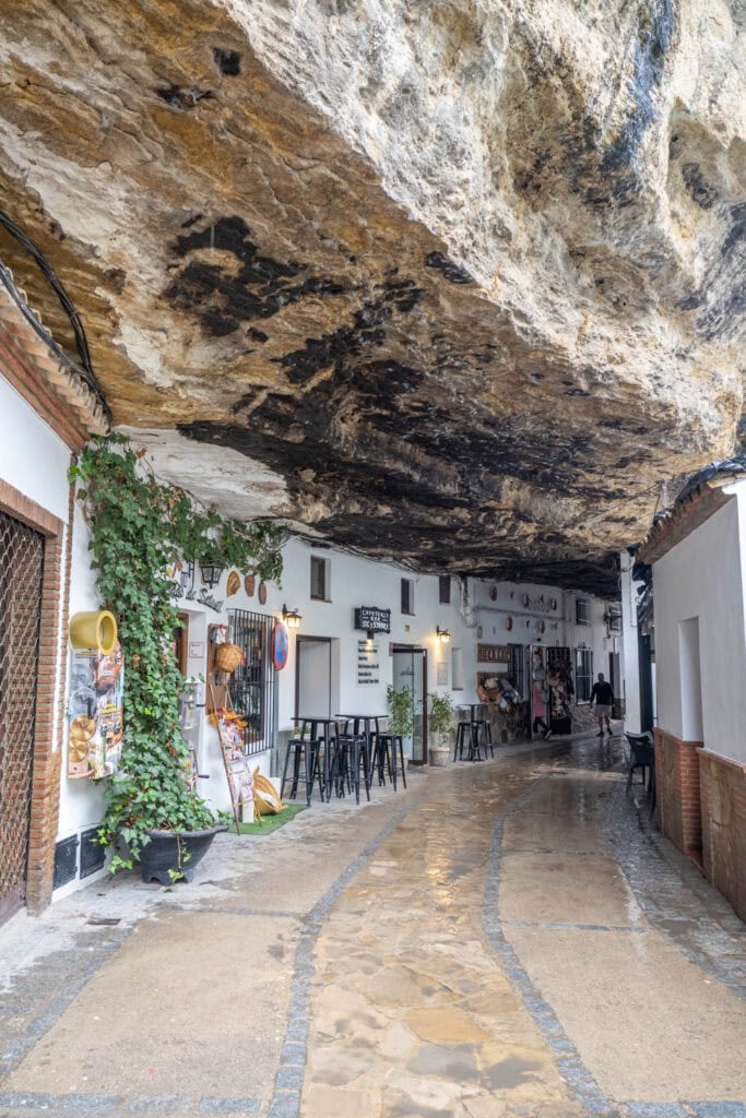Mooiste plekken Spanje - Setenil de las Bodegas