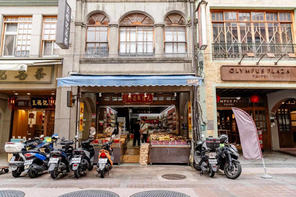 Dihua Street in Taipei