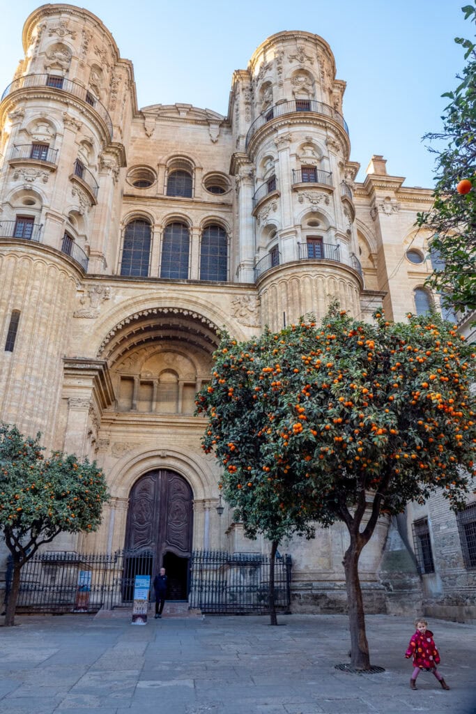 Doen in Benalmádena - Dagtrip Málaga