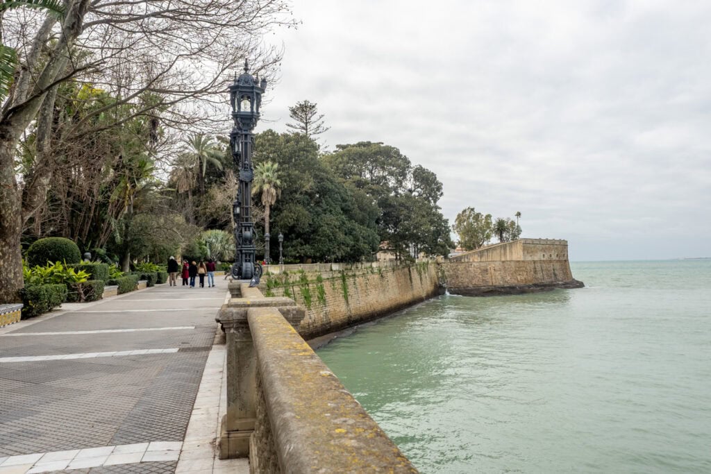 Doen in Cádiz - Jardines de Alameda Apodaca