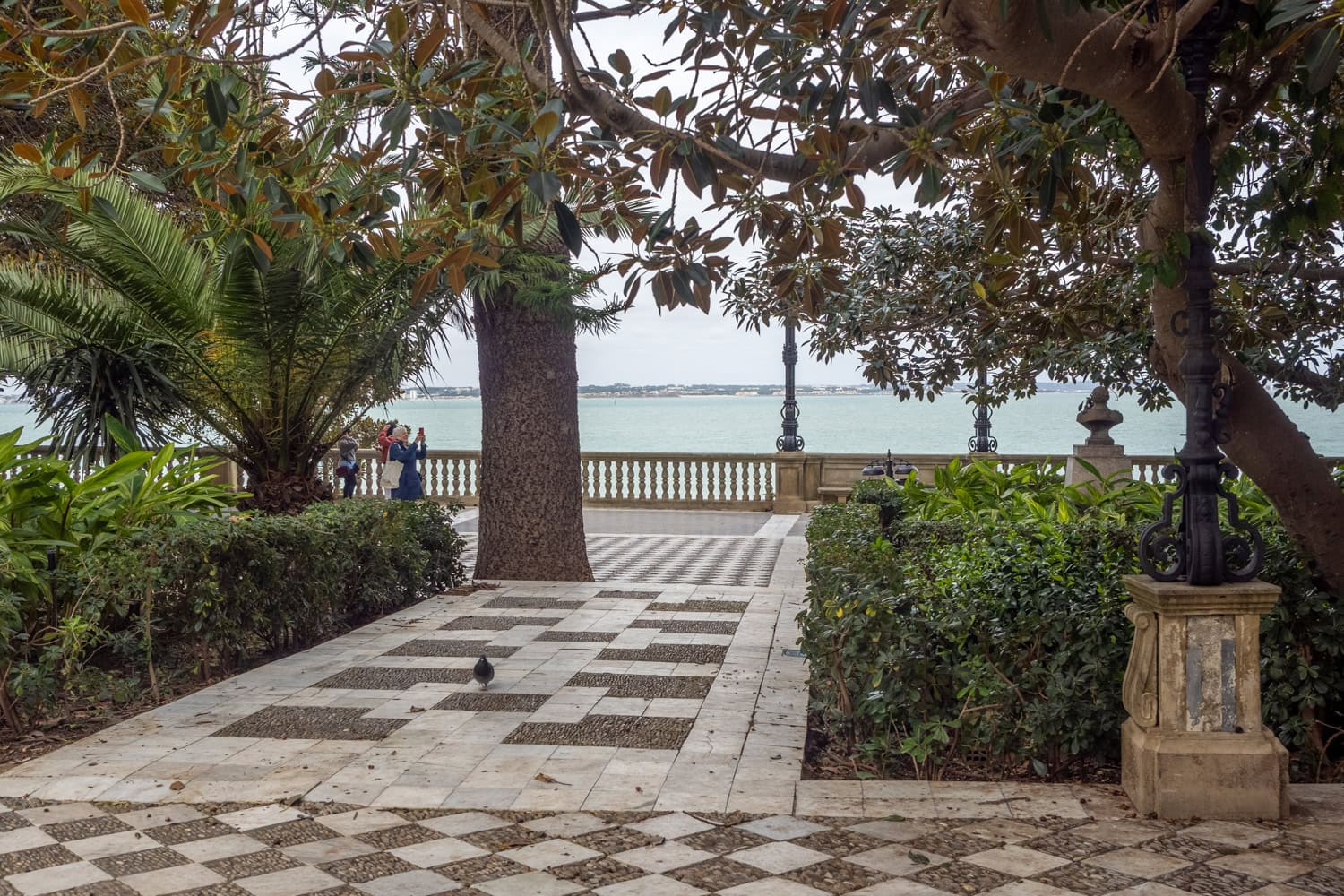 Doen in Cádiz - Jardines de Alameda Apodaca
