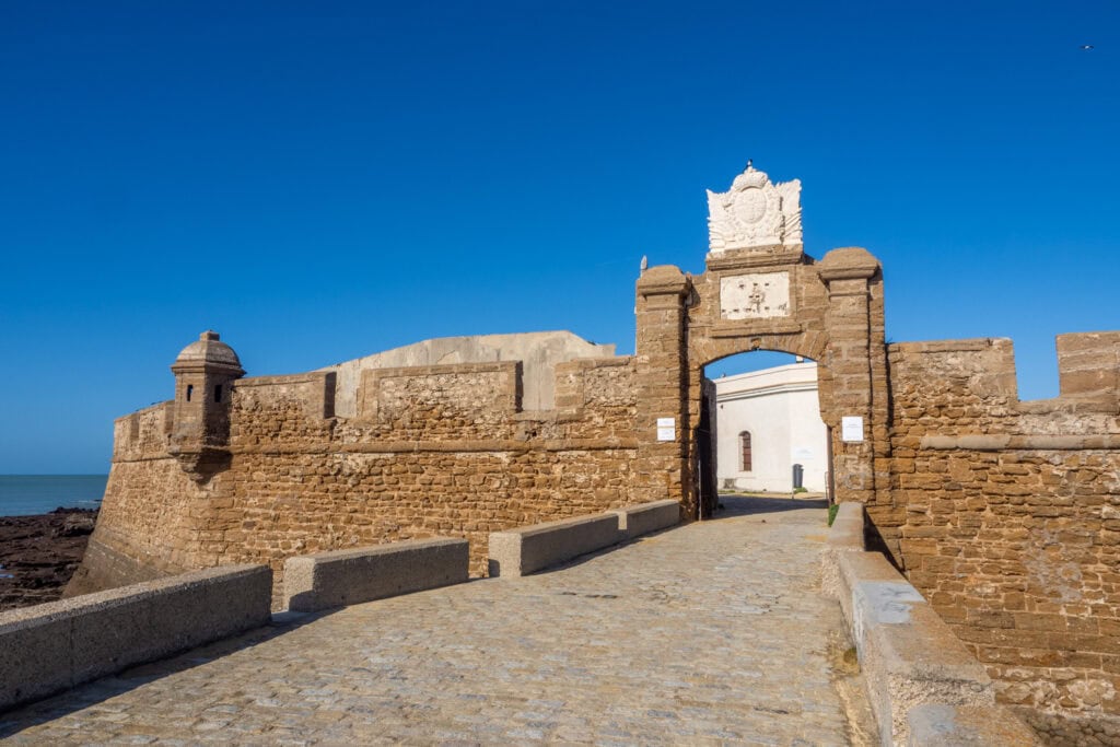 Doen in Cádiz - Wandeling naar Castillo de San Sebastián