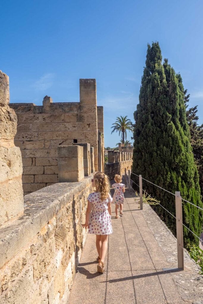 Doen in Alcúdia - Wandel over de middeleeuwse stadsmuren