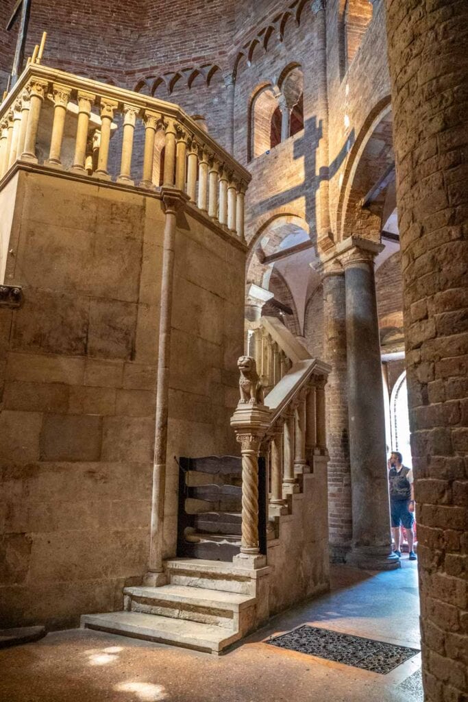 Doen in Bologna - Basilica Santuario Santo Stefano