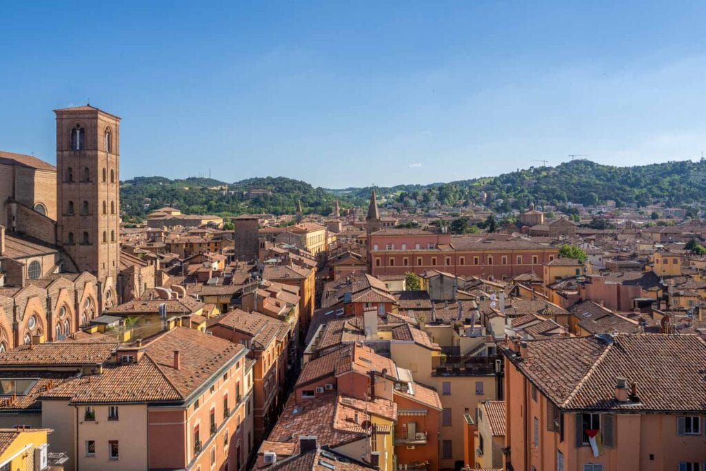 Doen in Bologna - Torre dell'Orologio