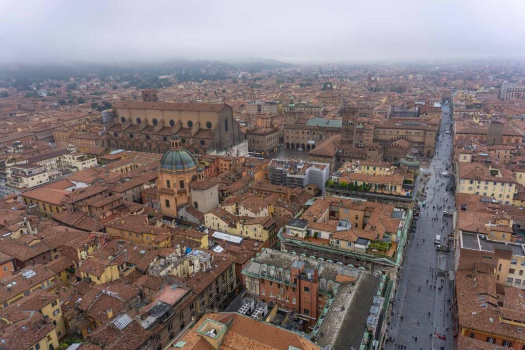 Doen in Bologna - Uitzicht vanaf Le Due Torri