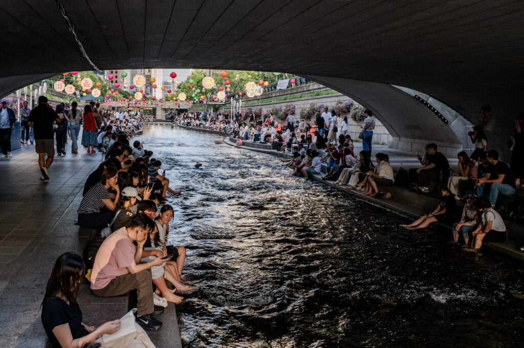 Doen in Seoul - Cheonggye Plaza