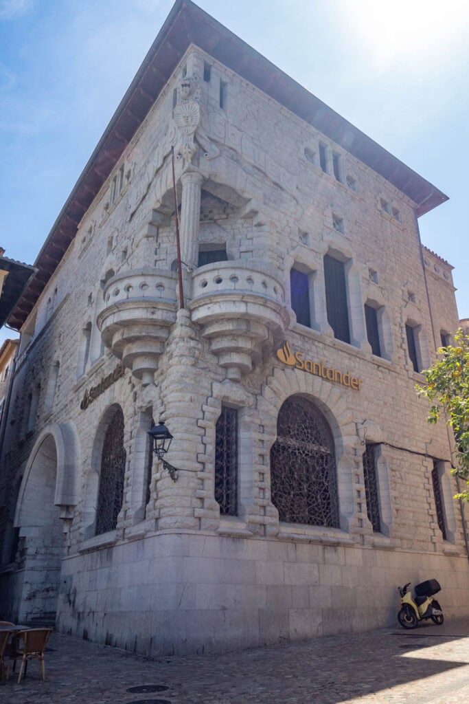 Doen in Sóller - Bank van Santander