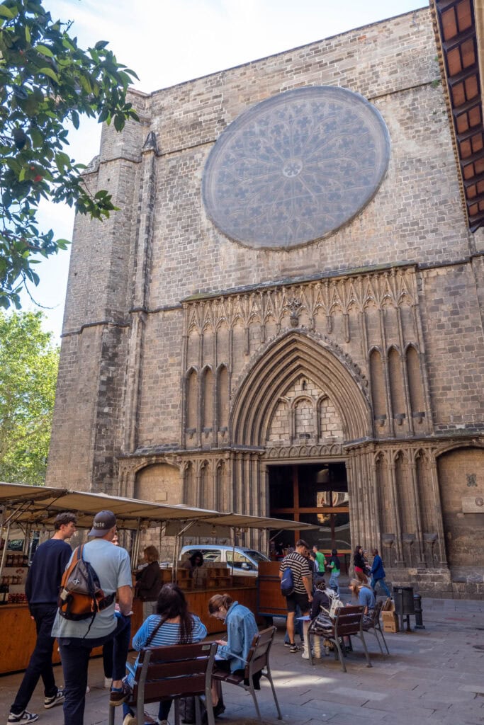 Barcelona in één dag - Basílica de Santa Maria del Pi