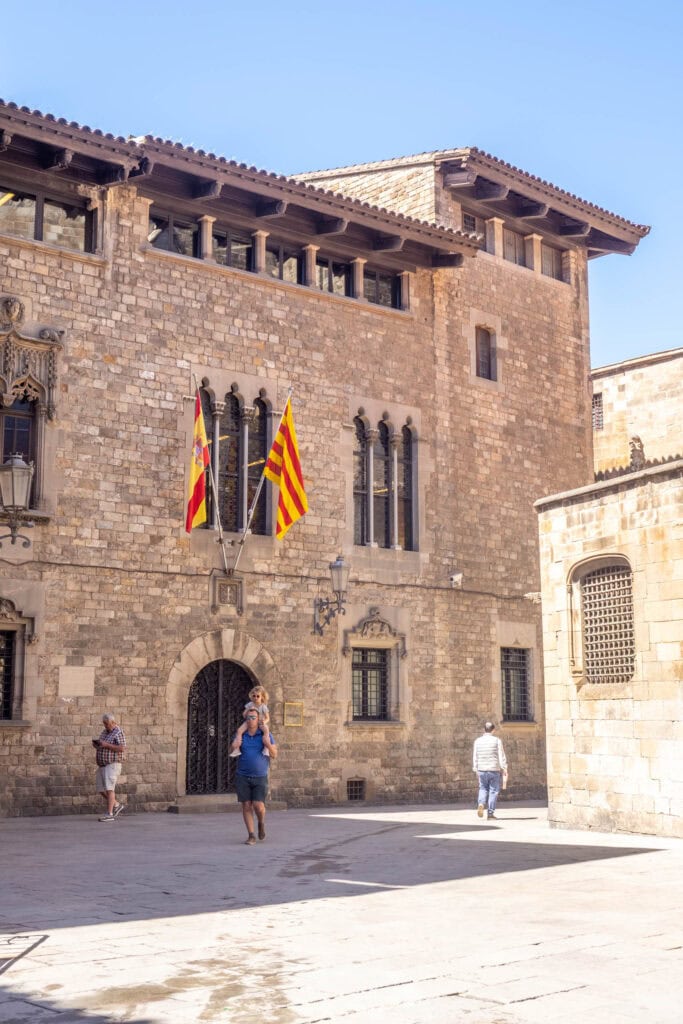 Barcelona in één dag - Carrer de la Pietat