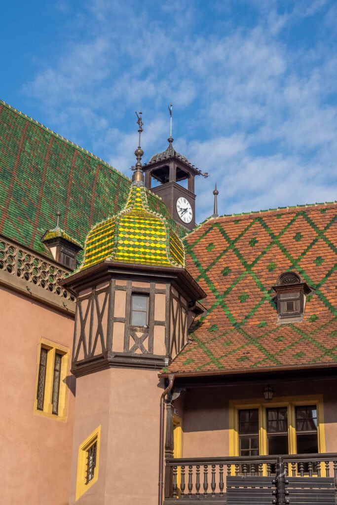 Colmar - Fontaine Schwendi op Place de l'Ancienne Douane