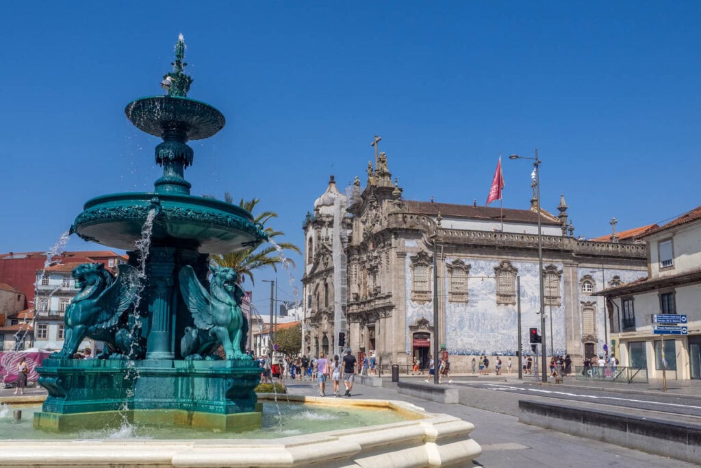 Doen in Porto - Igreja do Carmo & Igreja dos Carmelitas