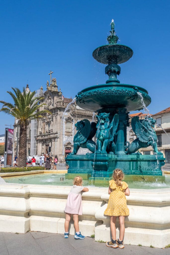 Doen in Porto - Igreja do Carmo & Igreja dos Carmelitas