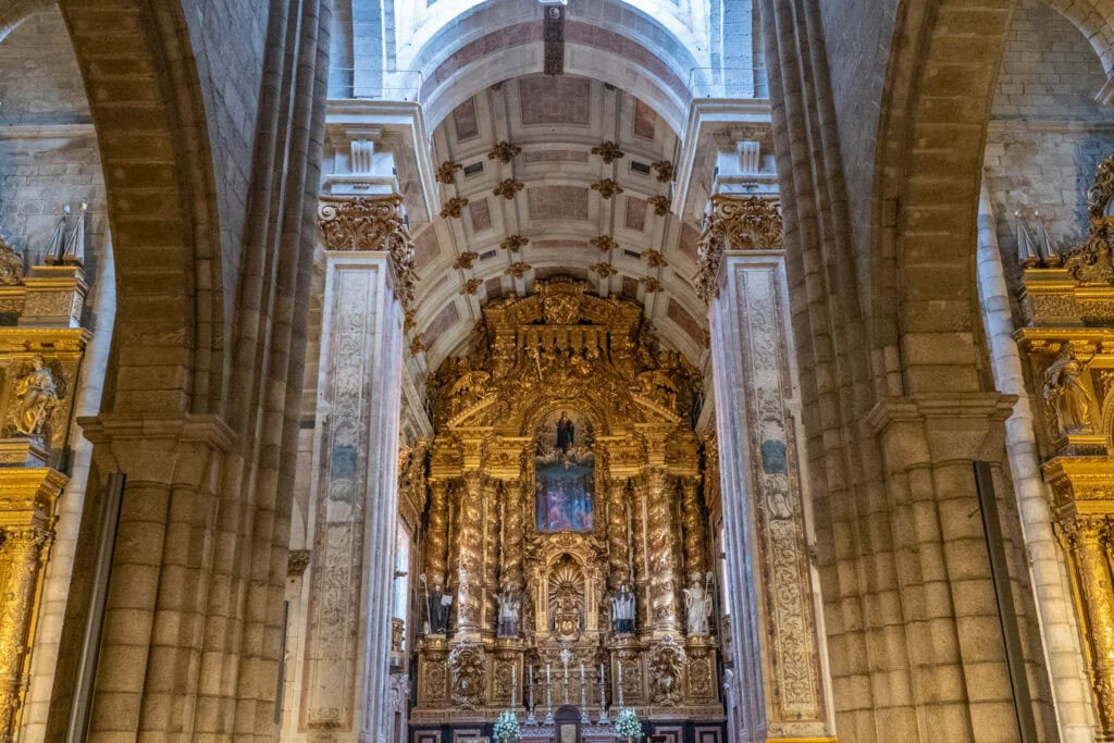 Doen in Porto - Sé kathedraal