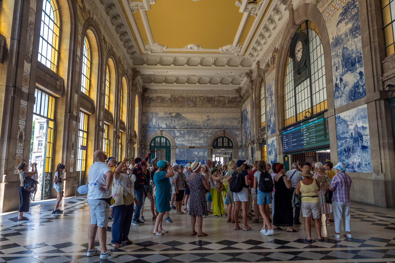 Doen in Porto - treinstation