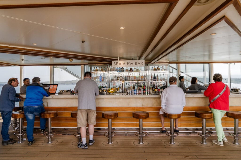Buitenbar Adult Only Pool Holland America Line