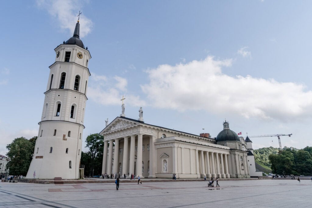 Wat te doen in Vilnius - Cathedral Square