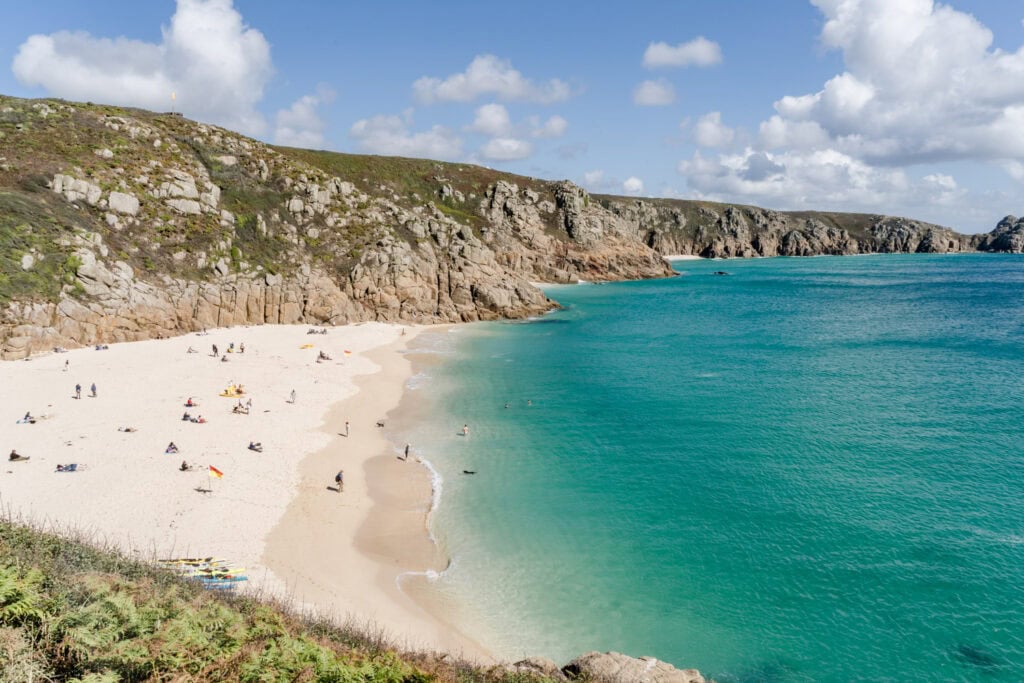 Mooiste plekken Cornwall - Porthcurno Beach