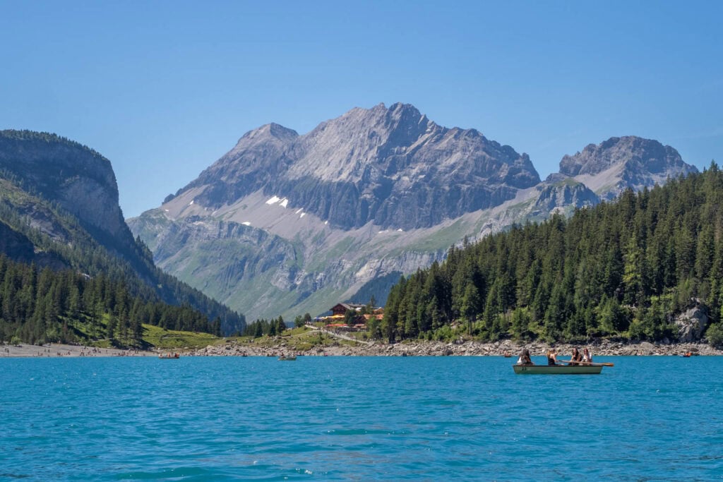 Oeschinensee - roeiboot huren