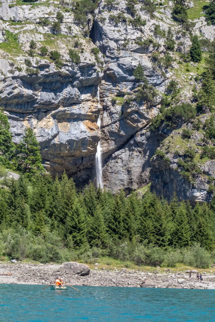 Oeschinensee - roeiboot huren