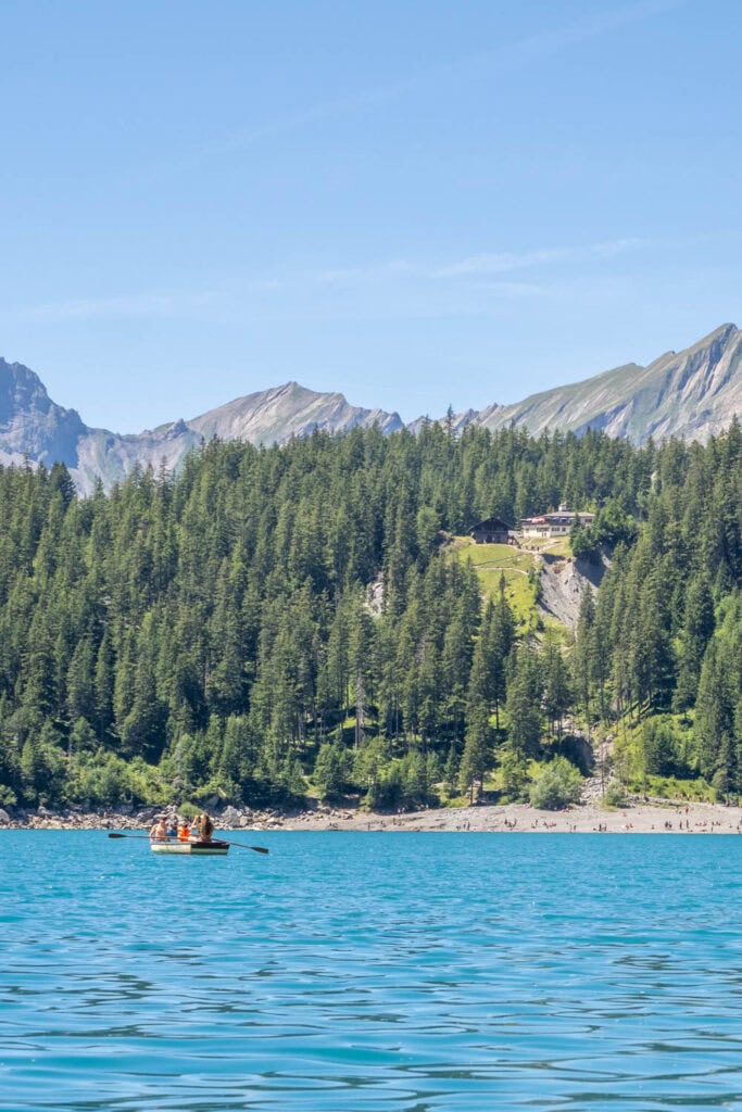 Oeschinensee - roeiboot huren