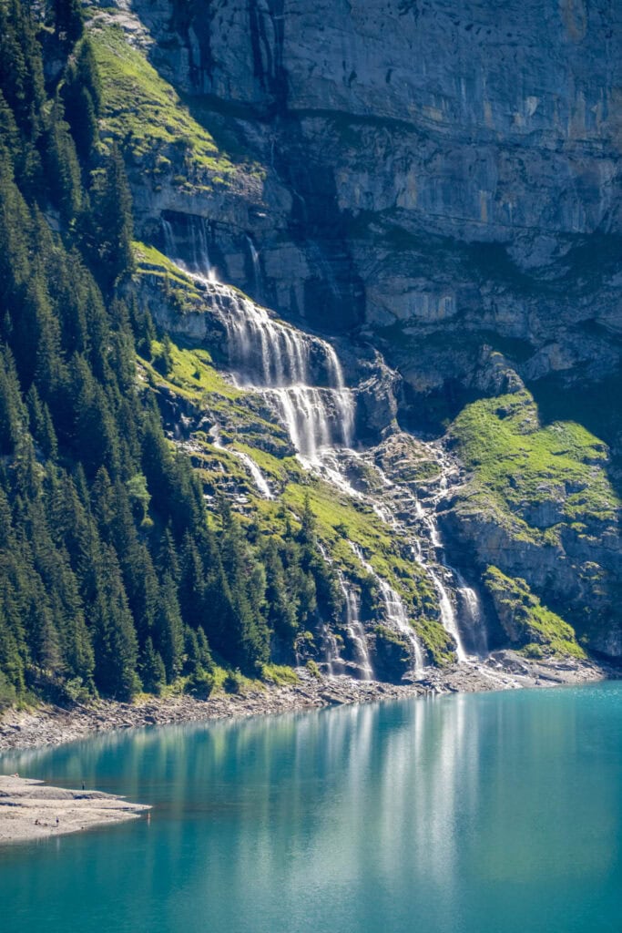Oeschinensee - watervallen